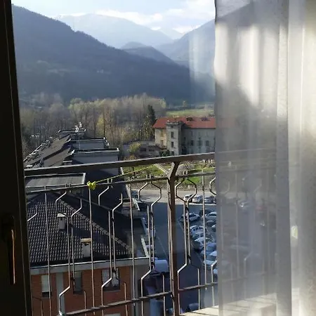 A Due Passi Dalla Neve Perosa Argentina